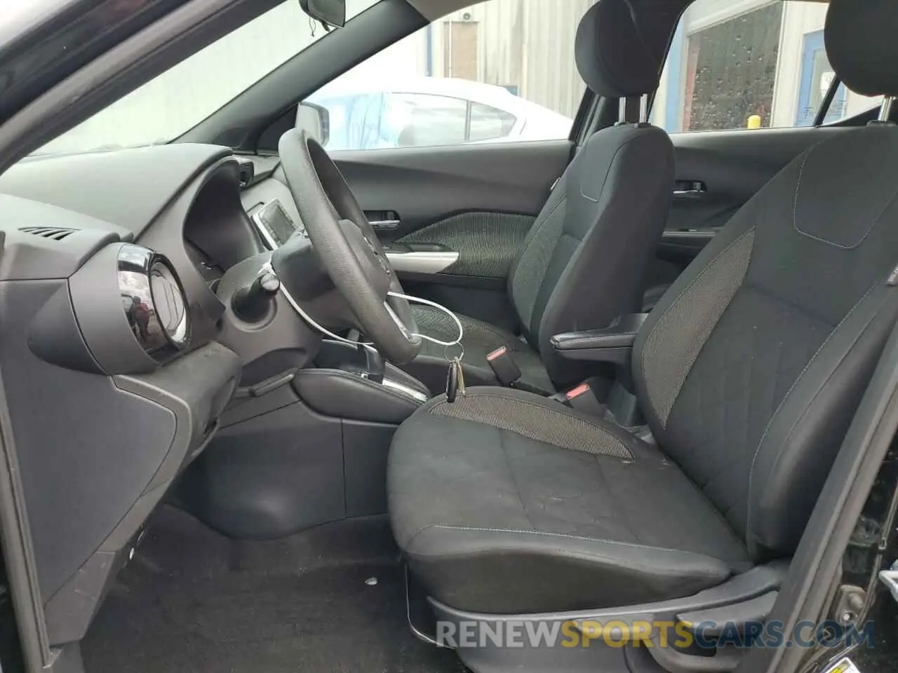 7 Photograph of a damaged car 3N1CP5CV7LL536628 NISSAN KICKS 2020