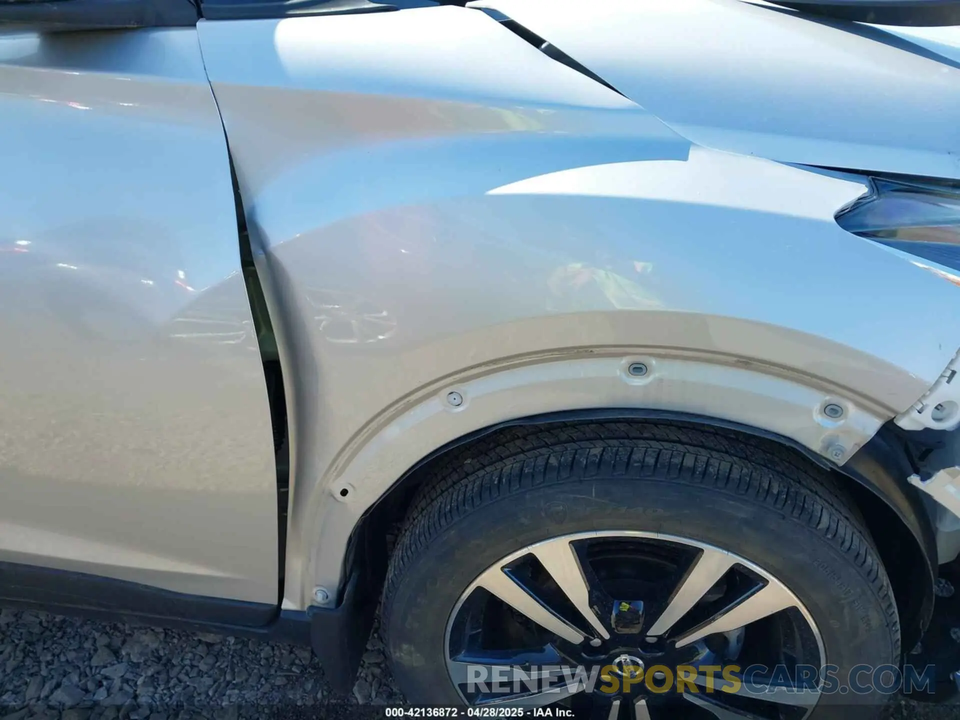 17 Photograph of a damaged car 3N1CP5CV7LL545281 NISSAN KICKS 2020