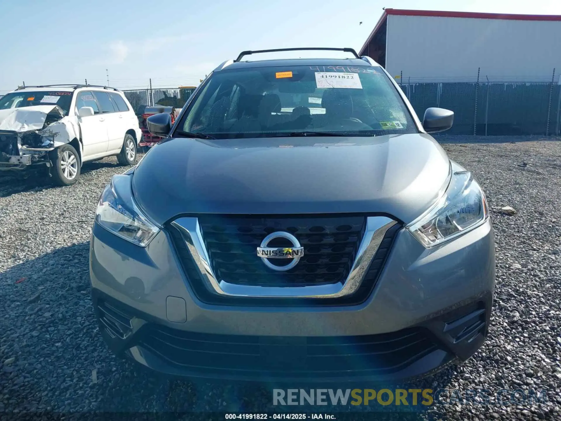 12 Photograph of a damaged car 3N1CP5CV7LL546690 NISSAN KICKS 2020