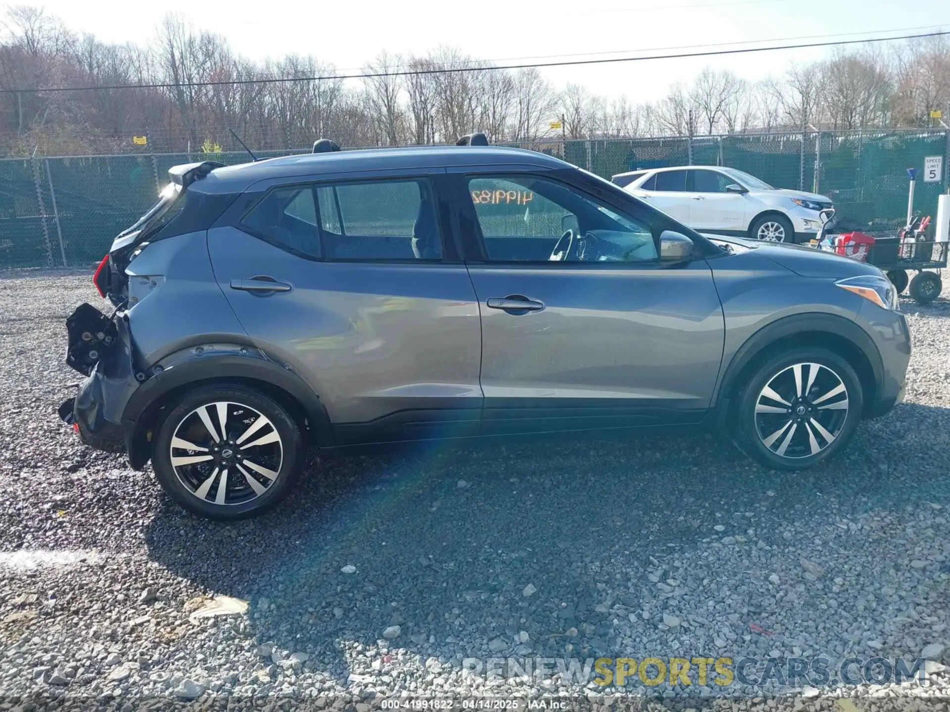 13 Photograph of a damaged car 3N1CP5CV7LL546690 NISSAN KICKS 2020