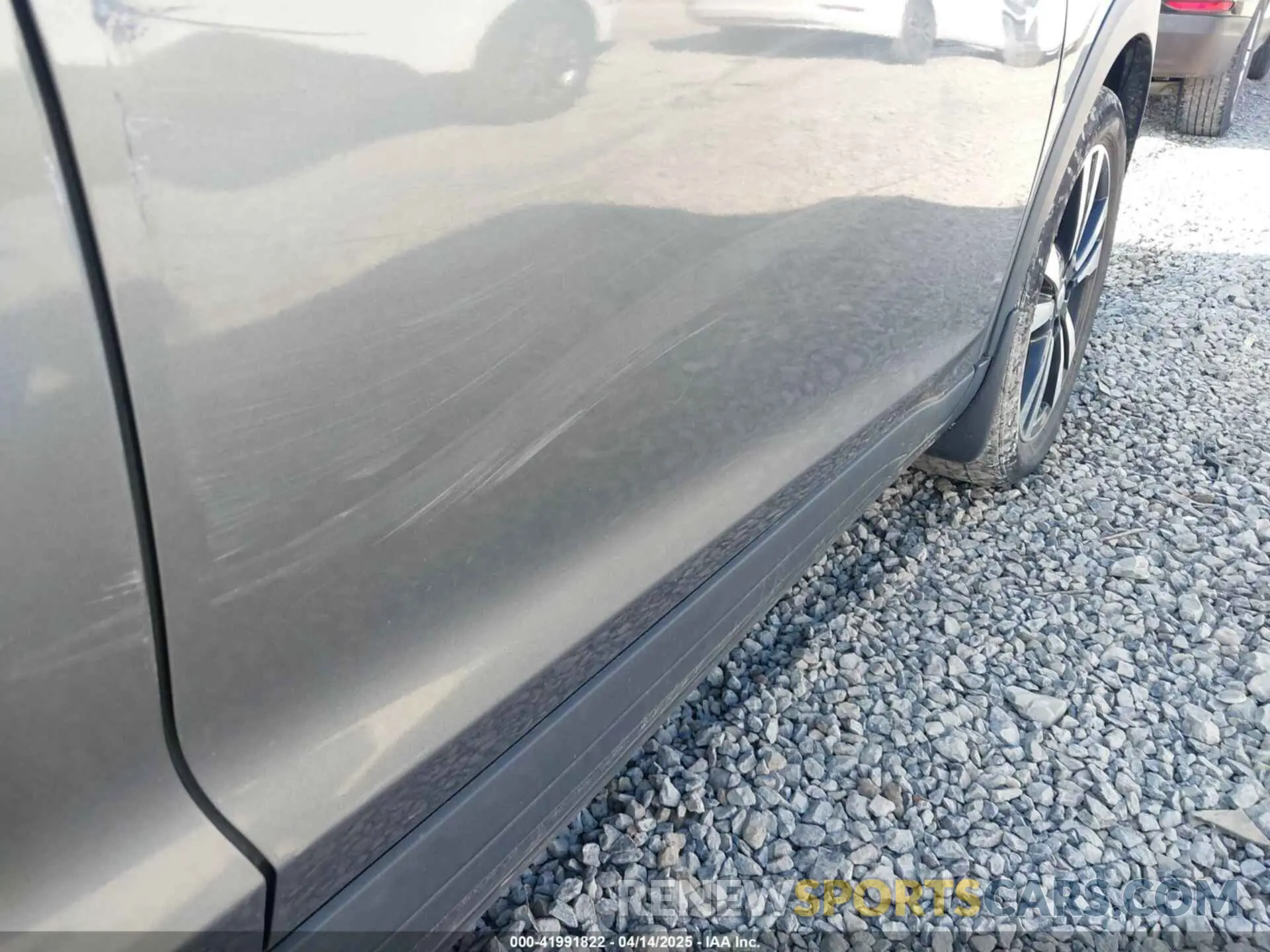 18 Photograph of a damaged car 3N1CP5CV7LL546690 NISSAN KICKS 2020