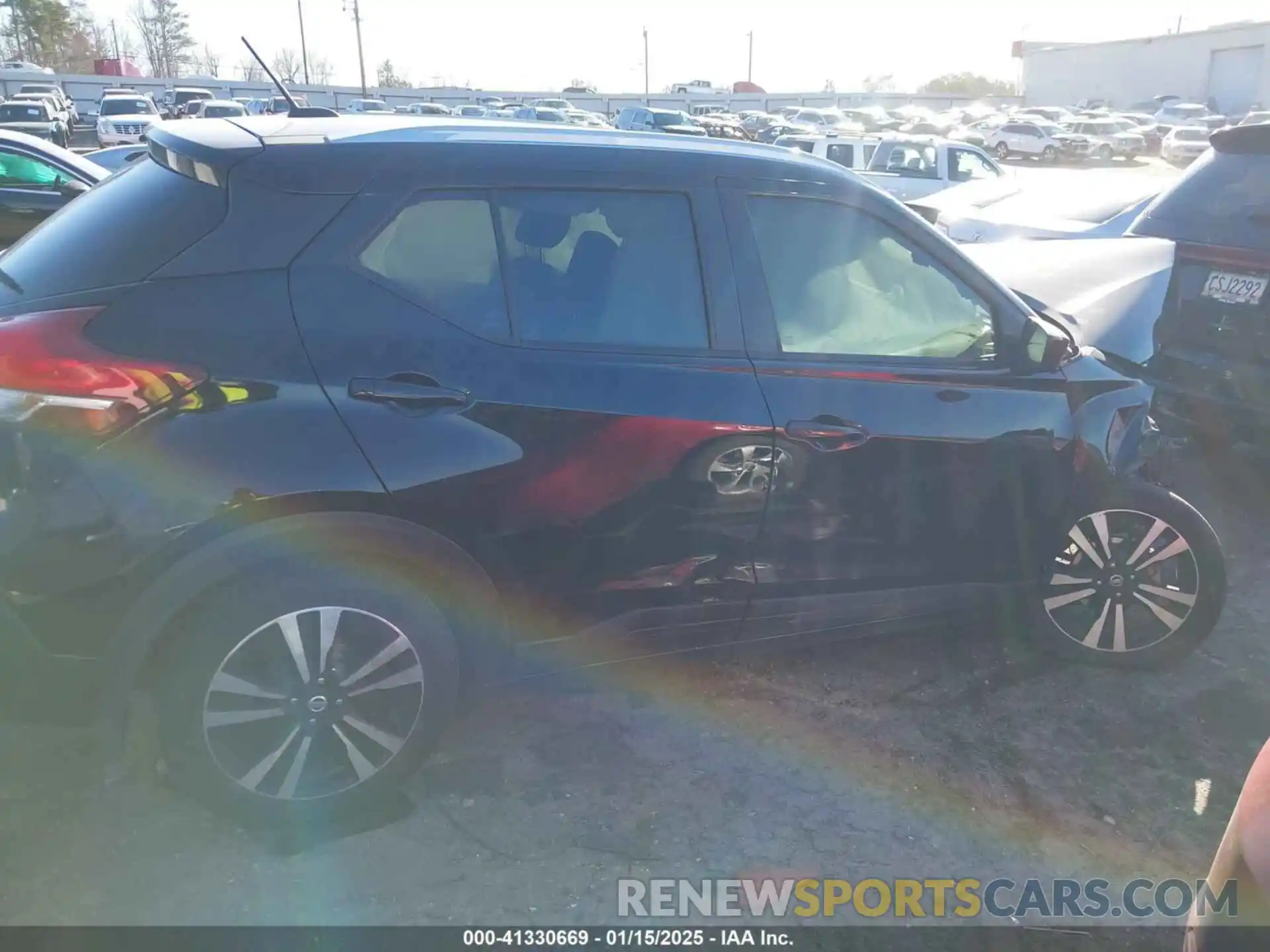 13 Photograph of a damaged car 3N1CP5CV7LL556796 NISSAN KICKS 2020