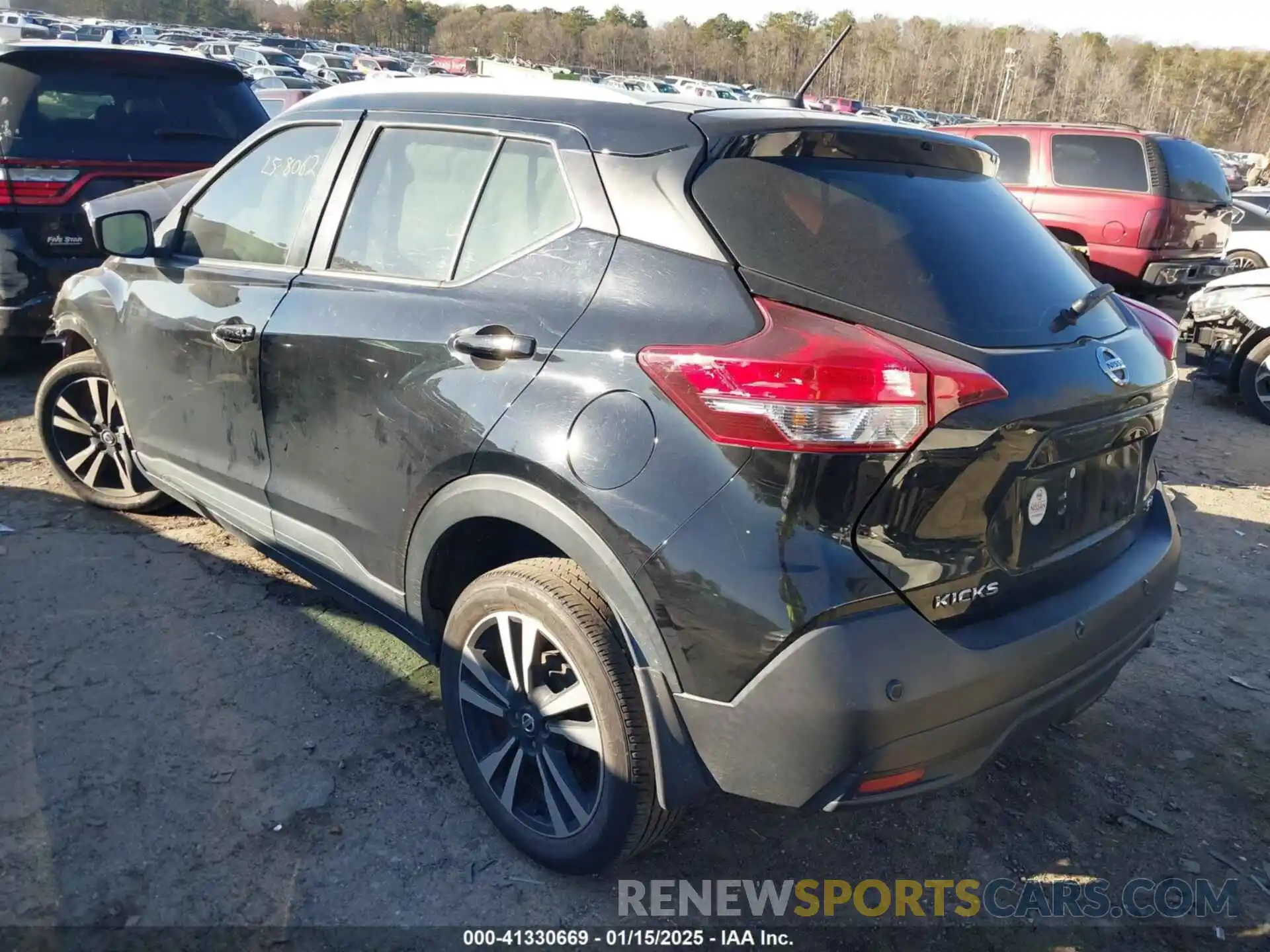 3 Photograph of a damaged car 3N1CP5CV7LL556796 NISSAN KICKS 2020