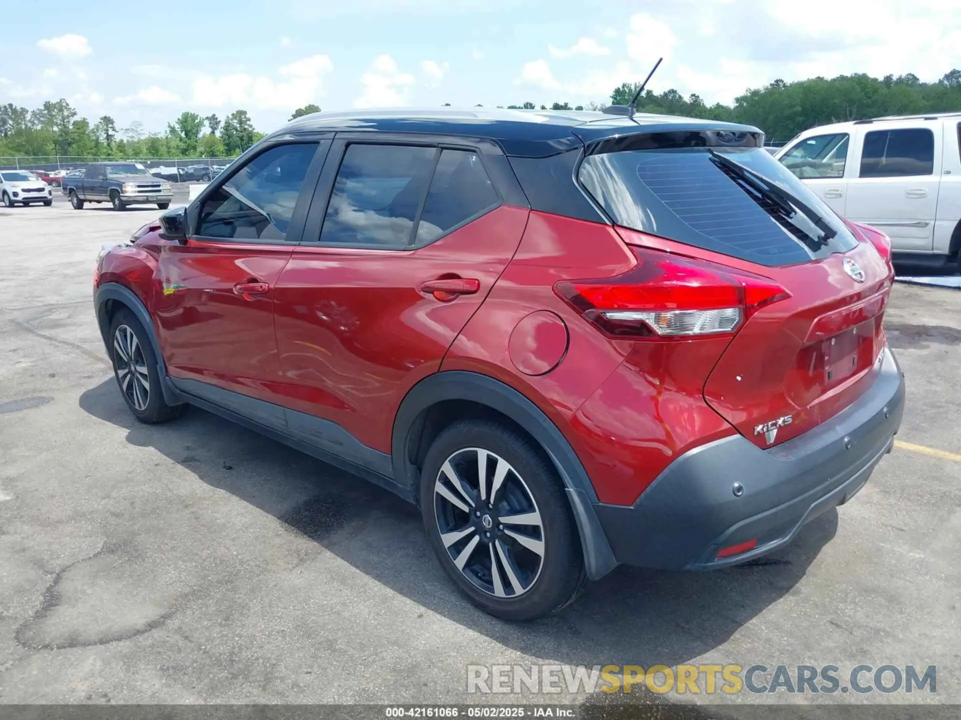 3 Photograph of a damaged car 3N1CP5CV7LL574165 NISSAN KICKS 2020