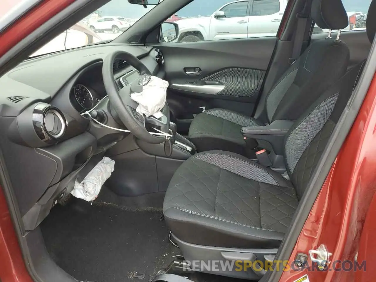 7 Photograph of a damaged car 3N1CP5CV7LL580094 NISSAN KICKS 2020