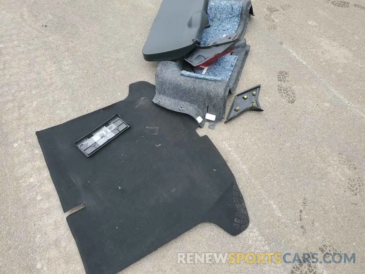 13 Photograph of a damaged car 3N1CP5CV8LL508174 NISSAN KICKS 2020