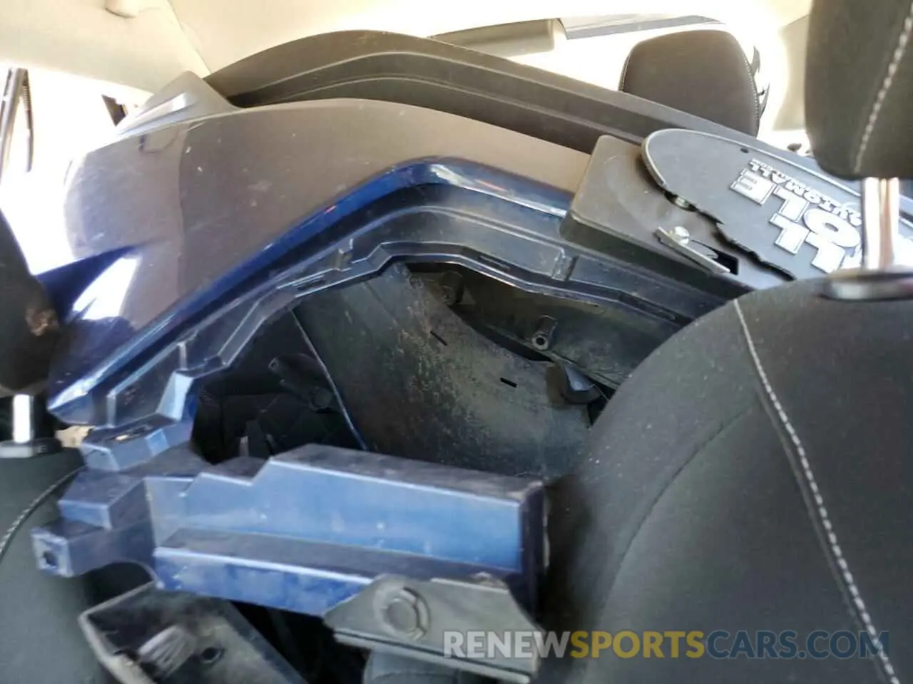 10 Photograph of a damaged car 3N1CP5CV8LL528134 NISSAN KICKS 2020