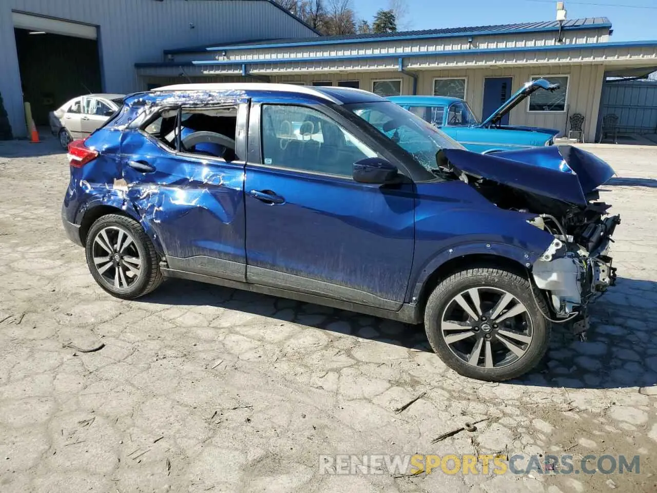 4 Photograph of a damaged car 3N1CP5CV8LL528134 NISSAN KICKS 2020