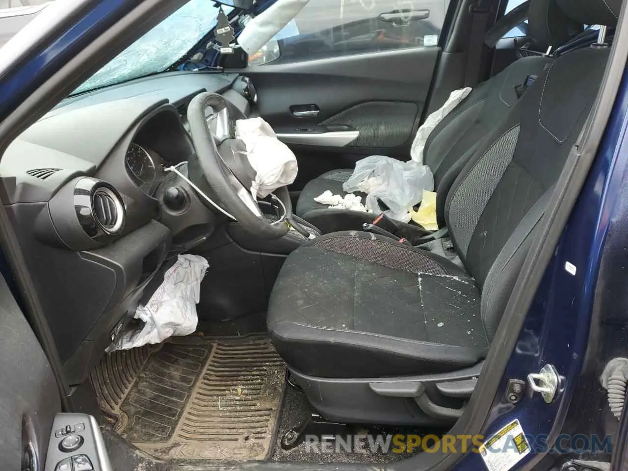 7 Photograph of a damaged car 3N1CP5CV8LL528134 NISSAN KICKS 2020
