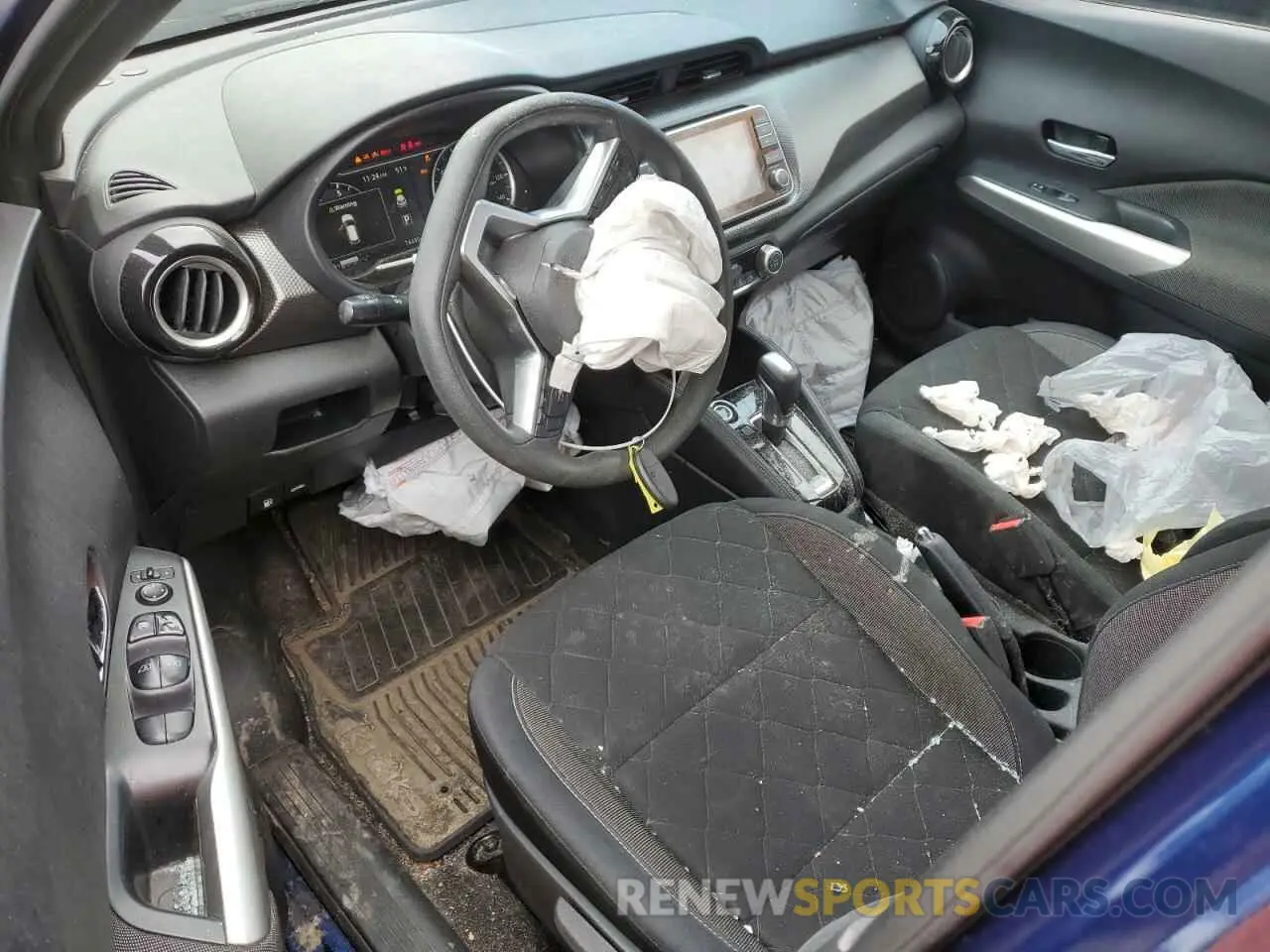 8 Photograph of a damaged car 3N1CP5CV8LL528134 NISSAN KICKS 2020