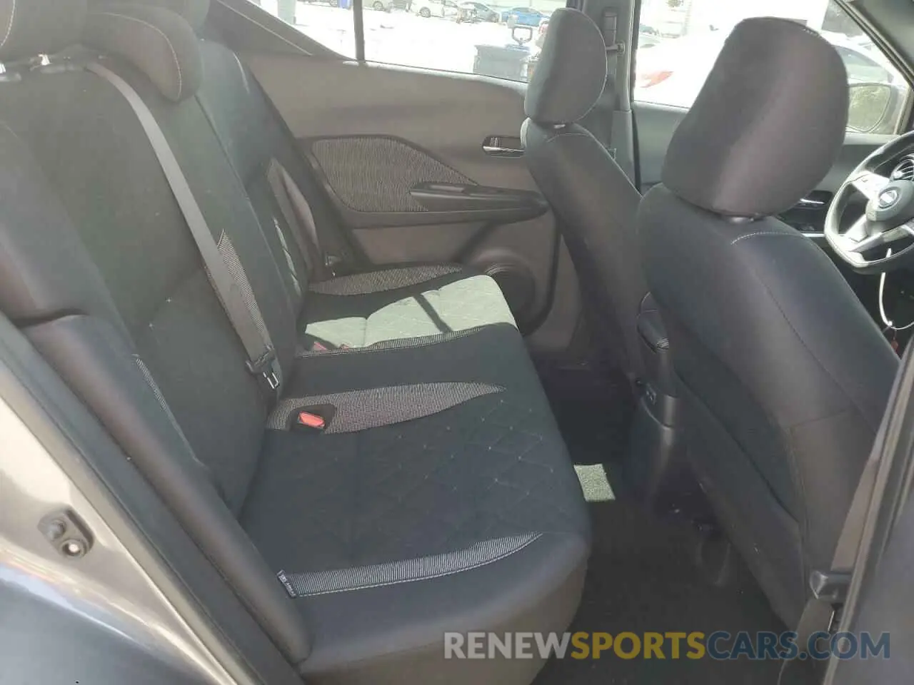 10 Photograph of a damaged car 3N1CP5CV8LL539912 NISSAN KICKS 2020