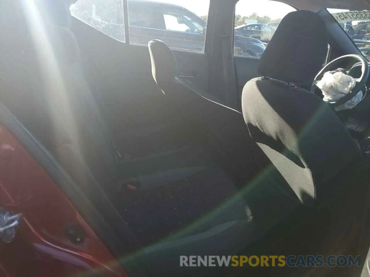 10 Photograph of a damaged car 3N1CP5CV8LL565944 NISSAN KICKS 2020