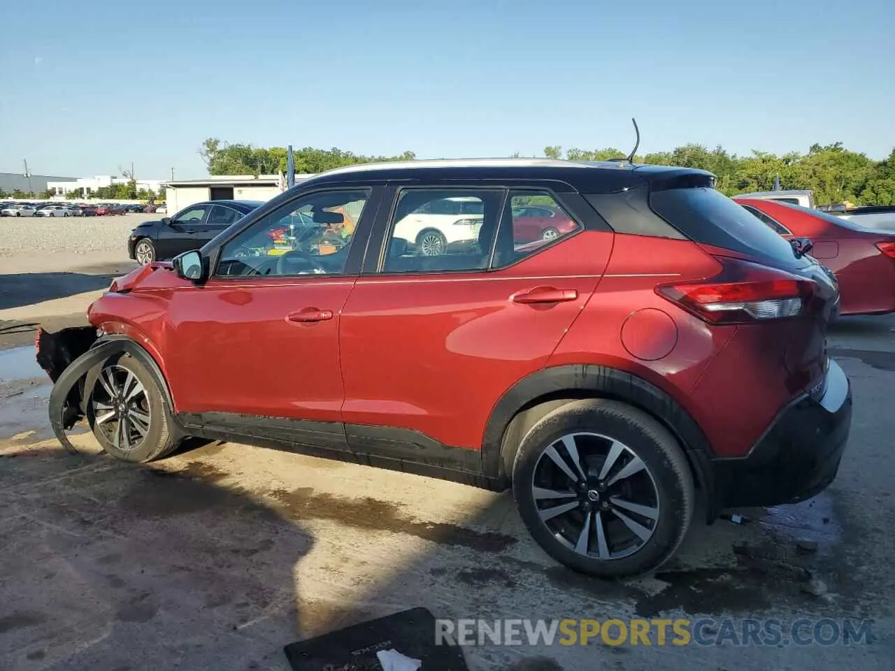 2 Photograph of a damaged car 3N1CP5CV8LL565944 NISSAN KICKS 2020