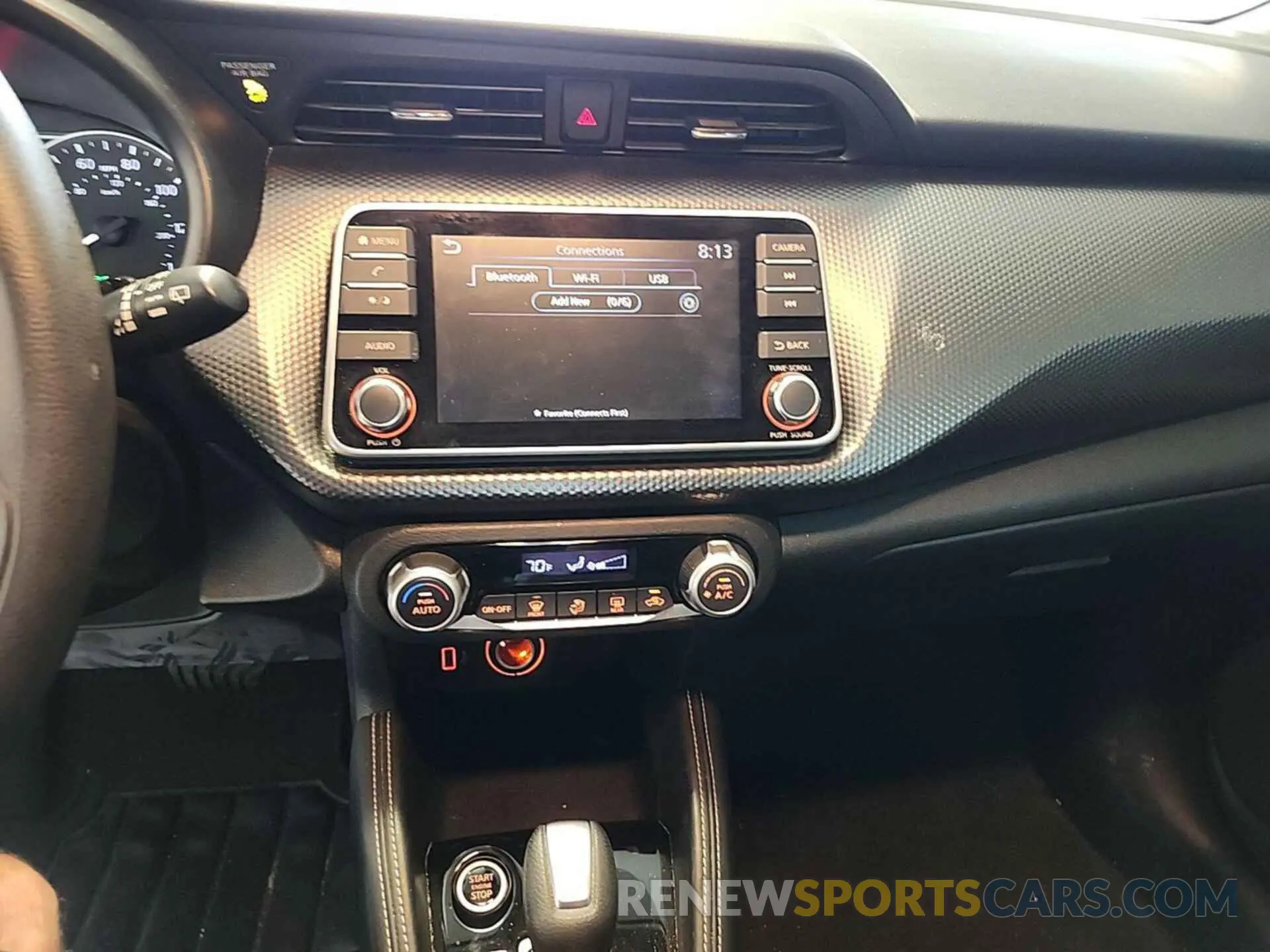 16 Photograph of a damaged car 3N1CP5CV8LL567497 NISSAN KICKS 2020