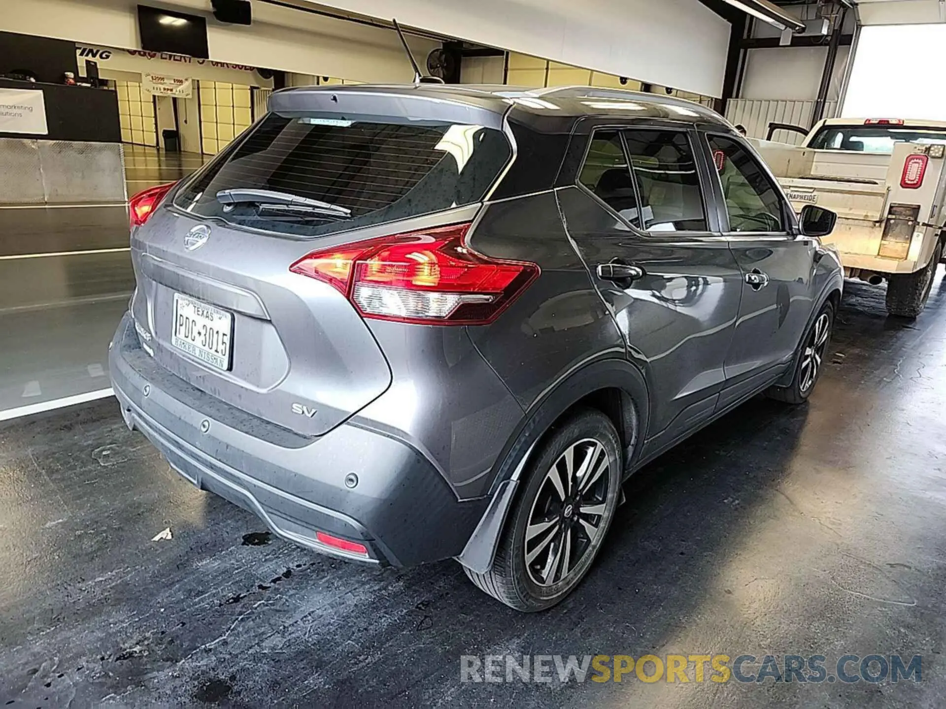 23 Photograph of a damaged car 3N1CP5CV8LL567497 NISSAN KICKS 2020