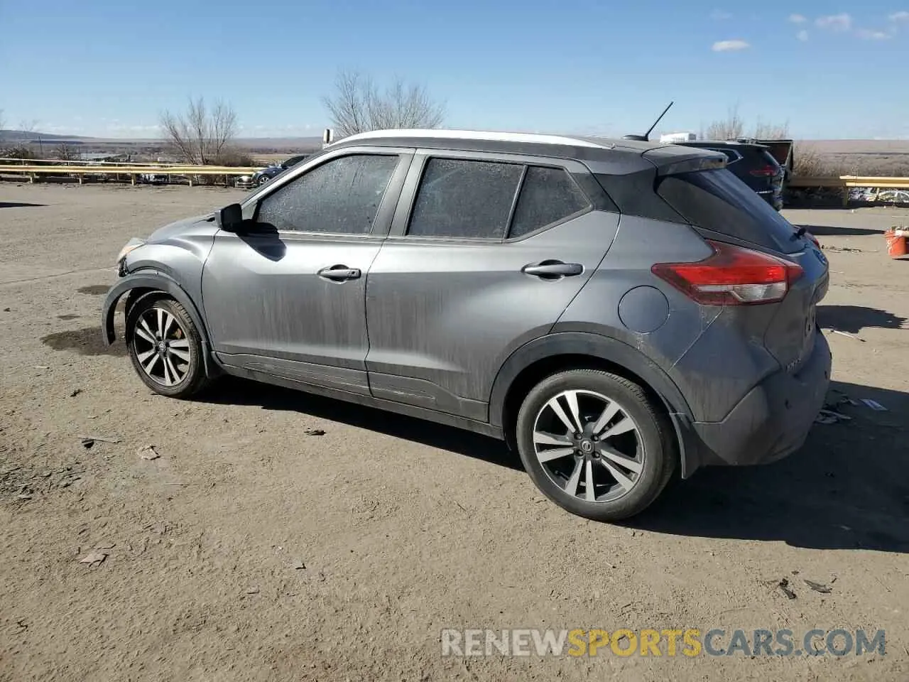 2 Photograph of a damaged car 3N1CP5CV9LL484032 NISSAN KICKS 2020