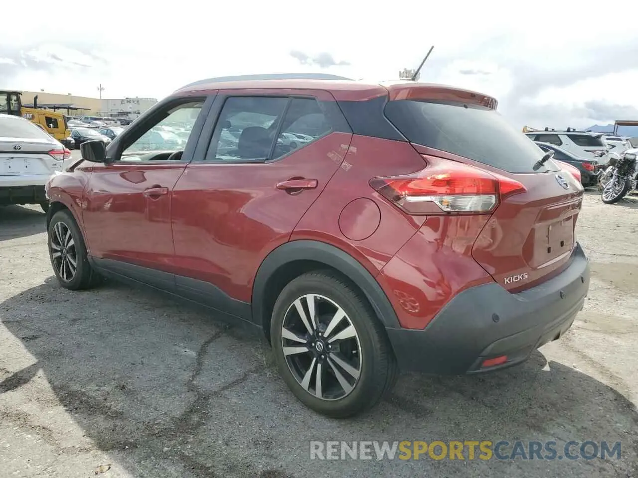 2 Photograph of a damaged car 3N1CP5CV9LL489554 NISSAN KICKS 2020