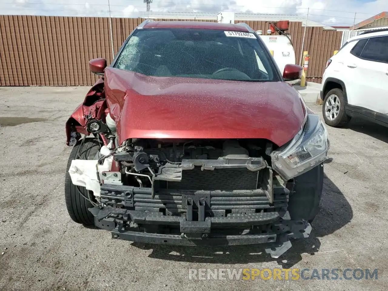 5 Photograph of a damaged car 3N1CP5CV9LL489554 NISSAN KICKS 2020