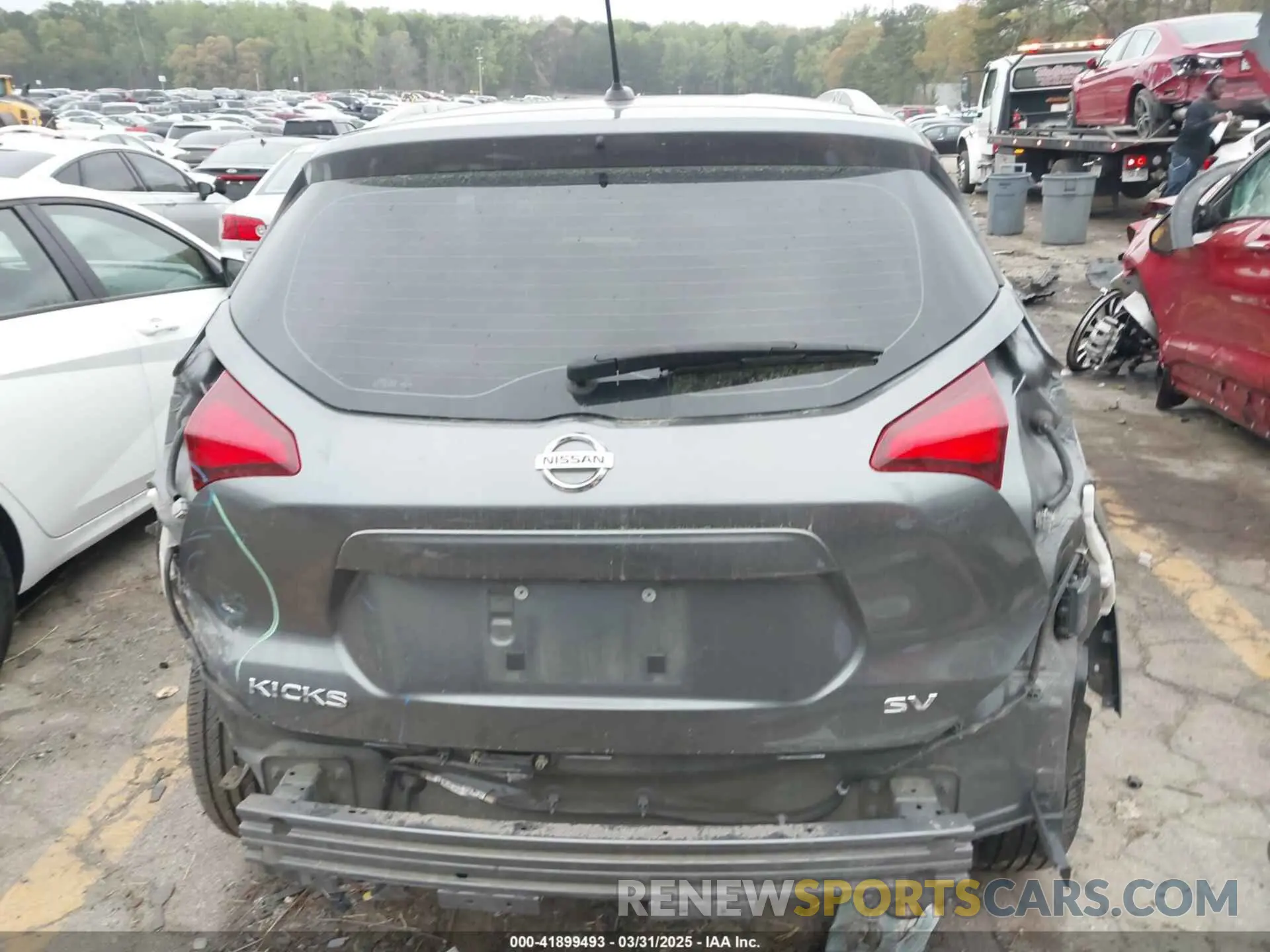 16 Photograph of a damaged car 3N1CP5CV9LL519118 NISSAN KICKS 2020