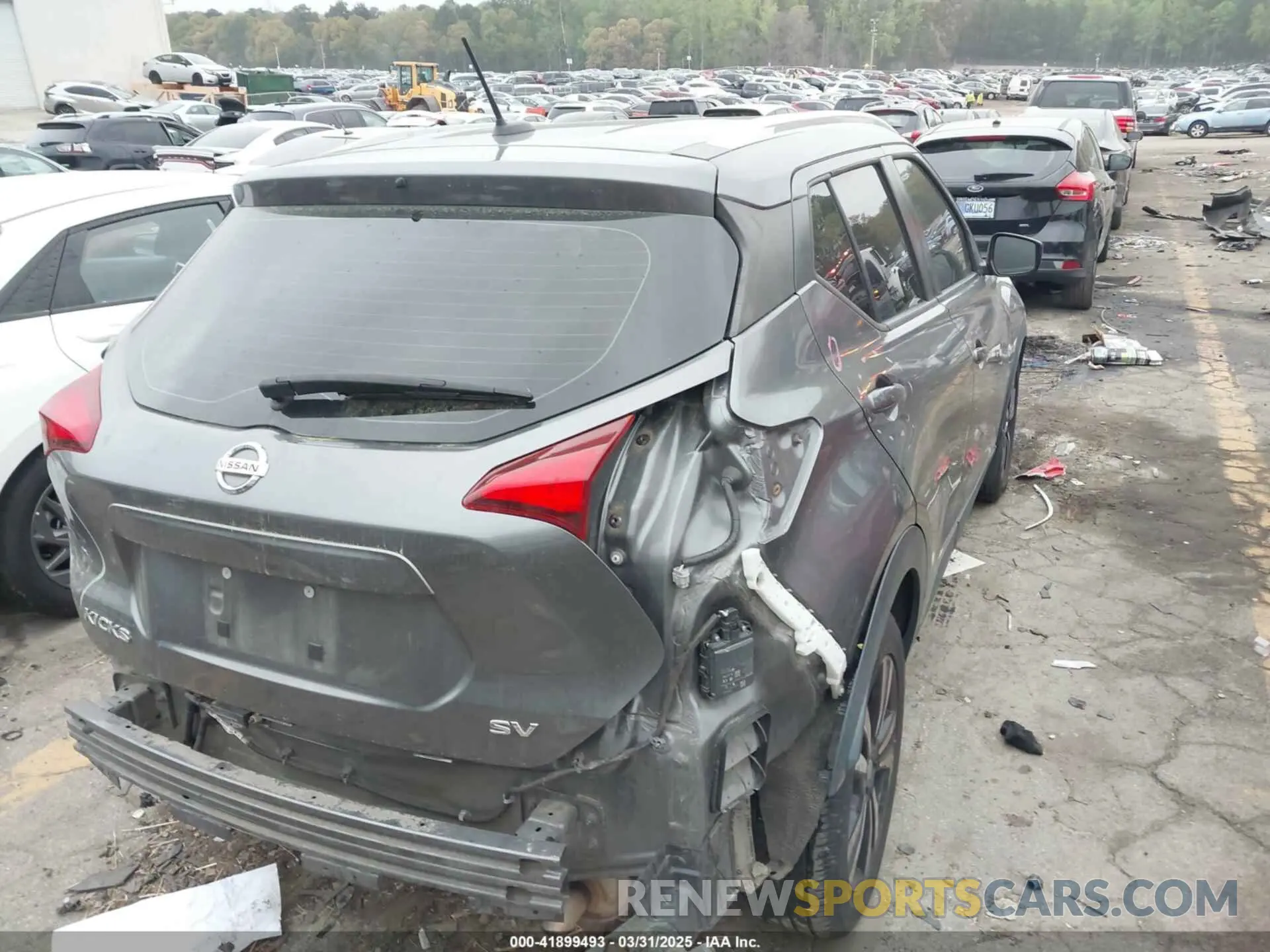 4 Photograph of a damaged car 3N1CP5CV9LL519118 NISSAN KICKS 2020