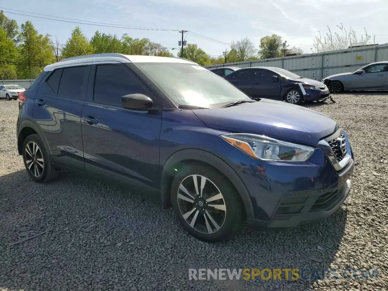 4 Photograph of a damaged car 3N1CP5CV9LL542575 NISSAN KICKS 2020