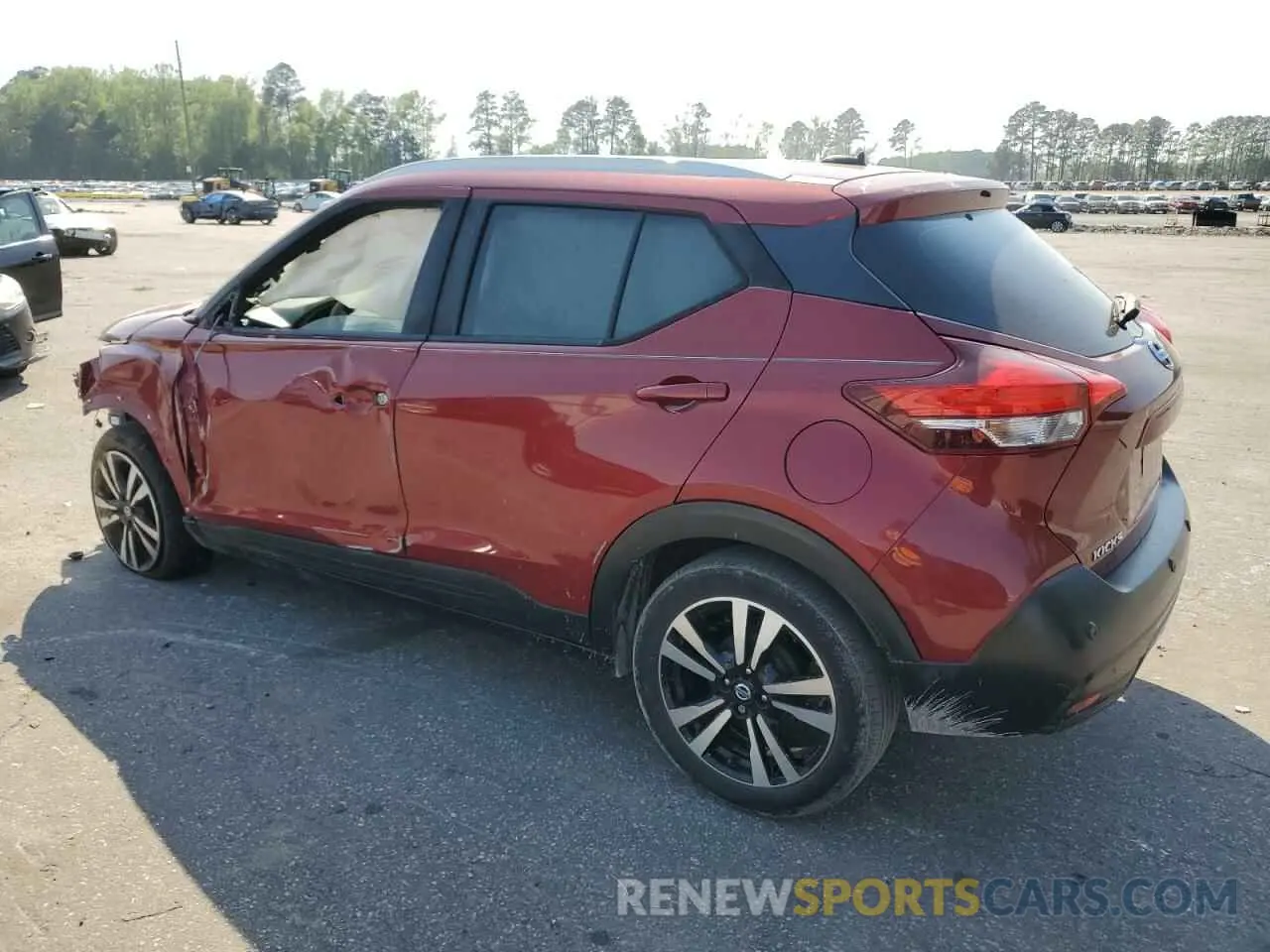 2 Photograph of a damaged car 3N1CP5CVXLL521962 NISSAN KICKS 2020