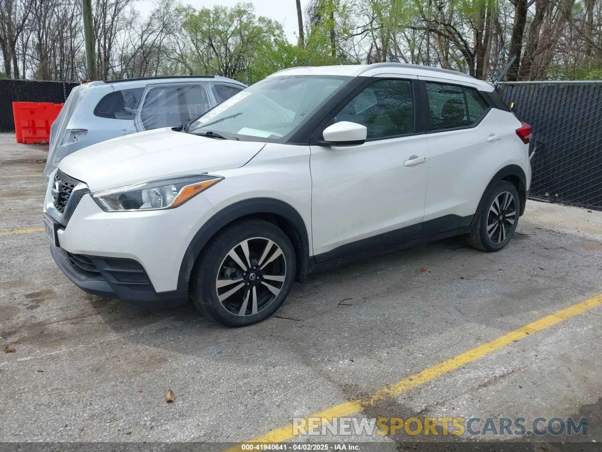 2 Photograph of a damaged car 3N1CP5CVXLL545498 NISSAN KICKS 2020