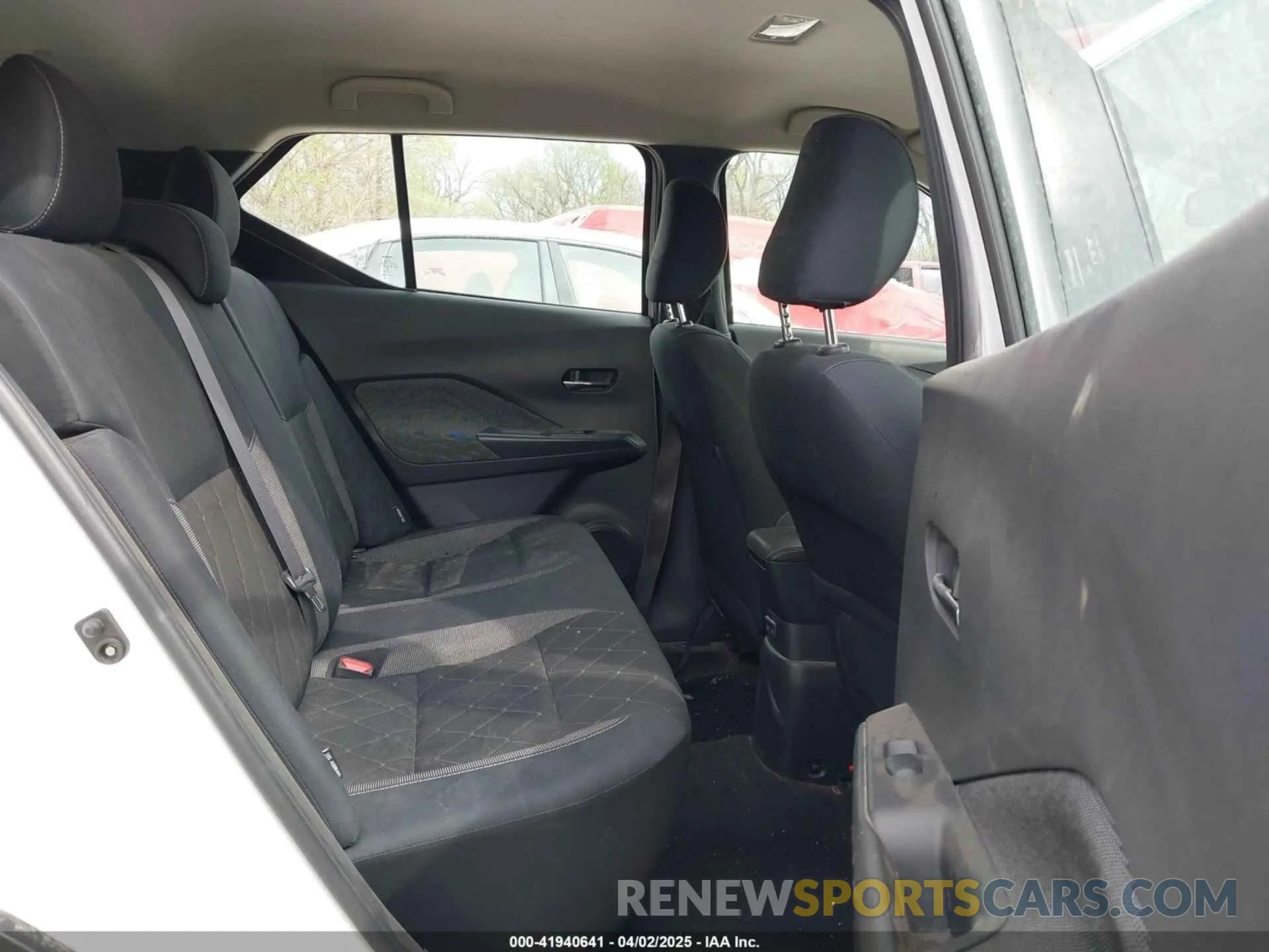 8 Photograph of a damaged car 3N1CP5CVXLL545498 NISSAN KICKS 2020