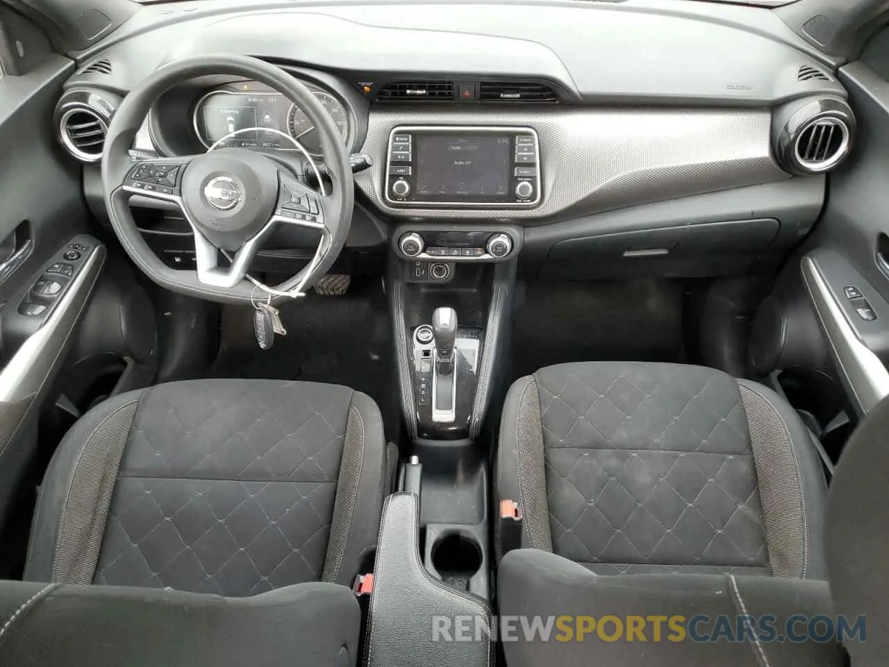 8 Photograph of a damaged car 3N1CP5CVXLL548871 NISSAN KICKS 2020