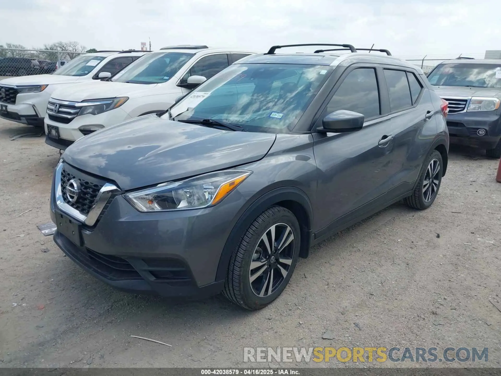 2 Photograph of a damaged car 3N1CP5CVXLL553648 NISSAN KICKS 2020