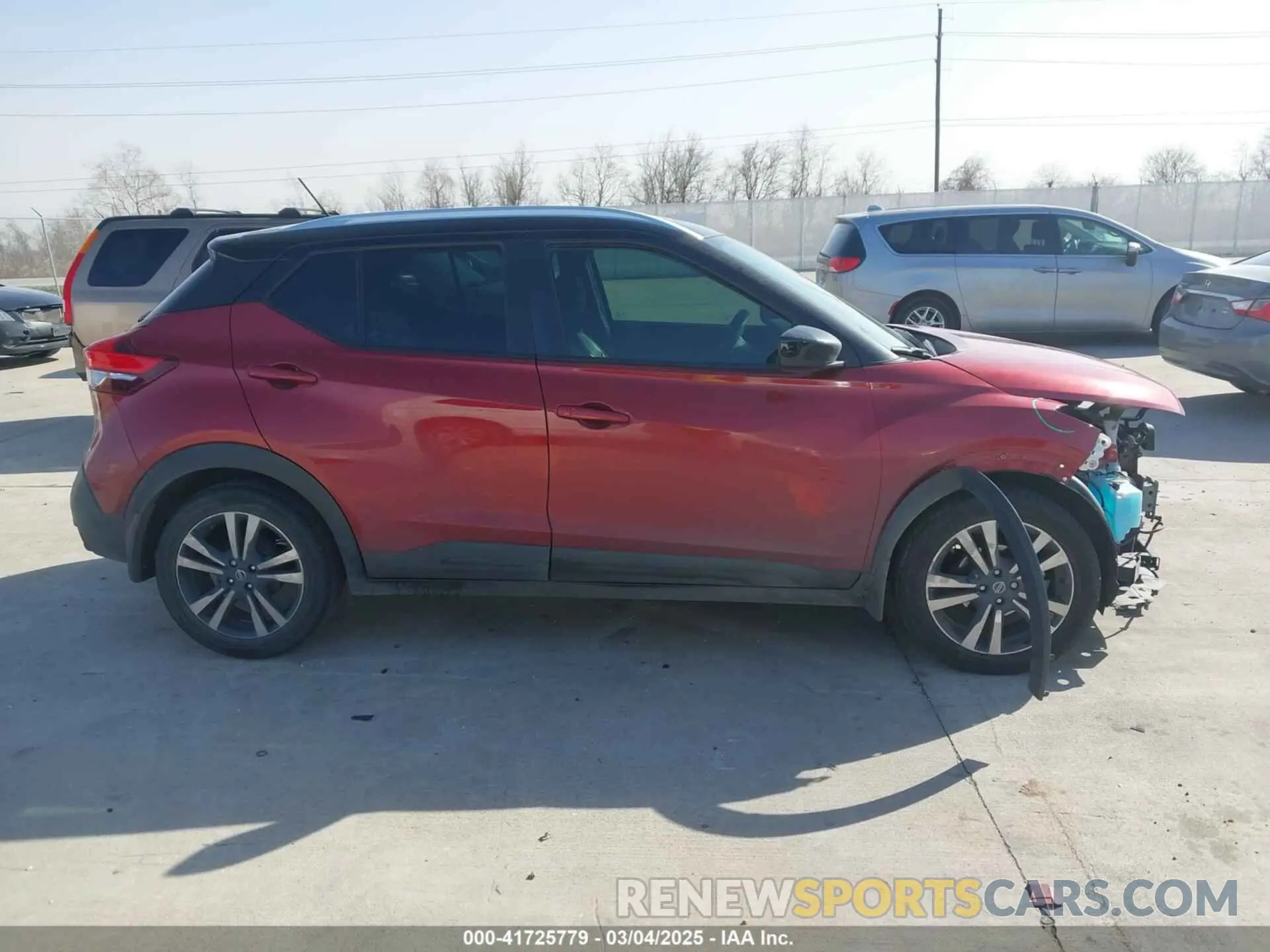 13 Photograph of a damaged car 3N1CP5CVXLL563225 NISSAN KICKS 2020