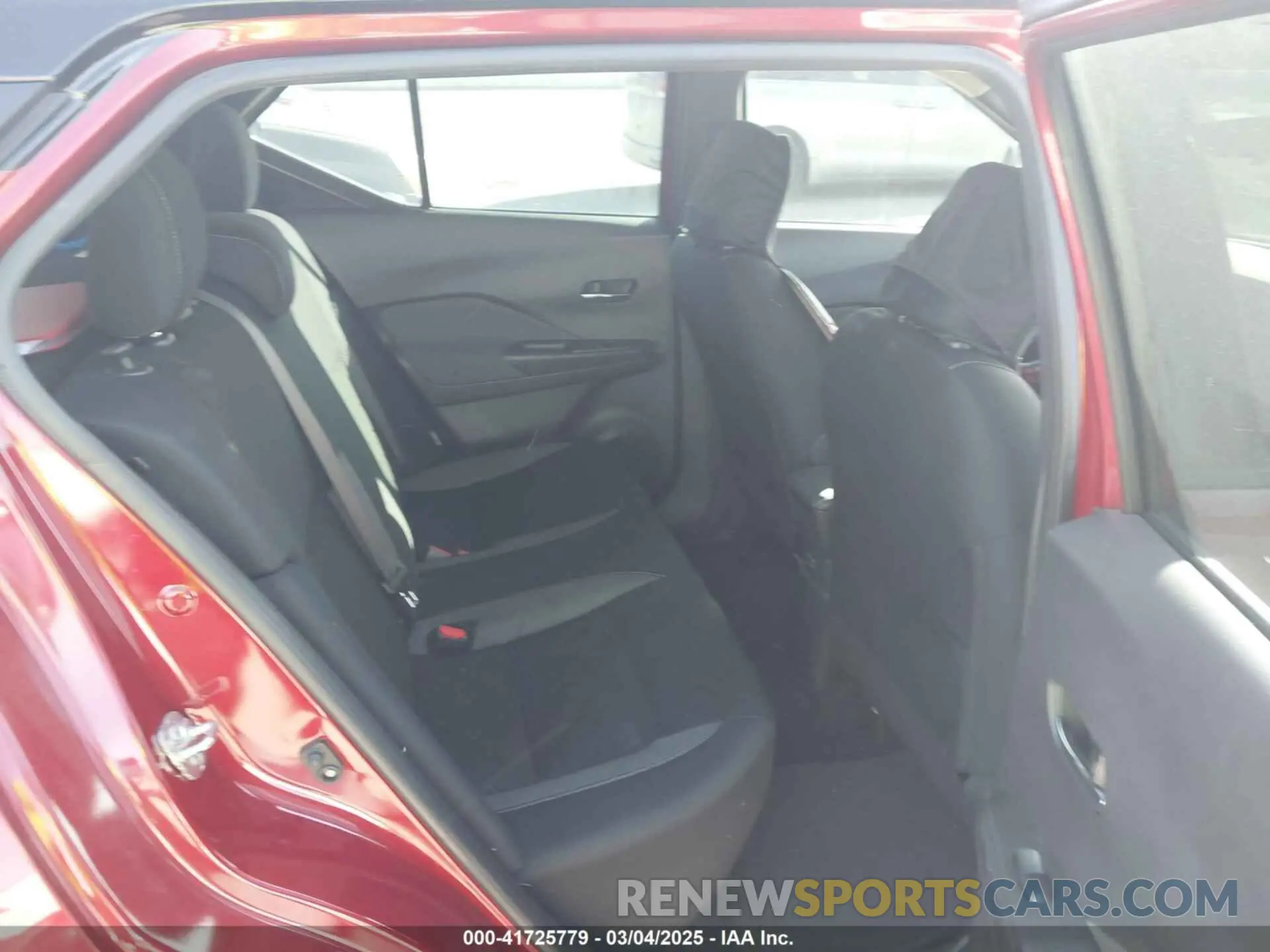8 Photograph of a damaged car 3N1CP5CVXLL563225 NISSAN KICKS 2020