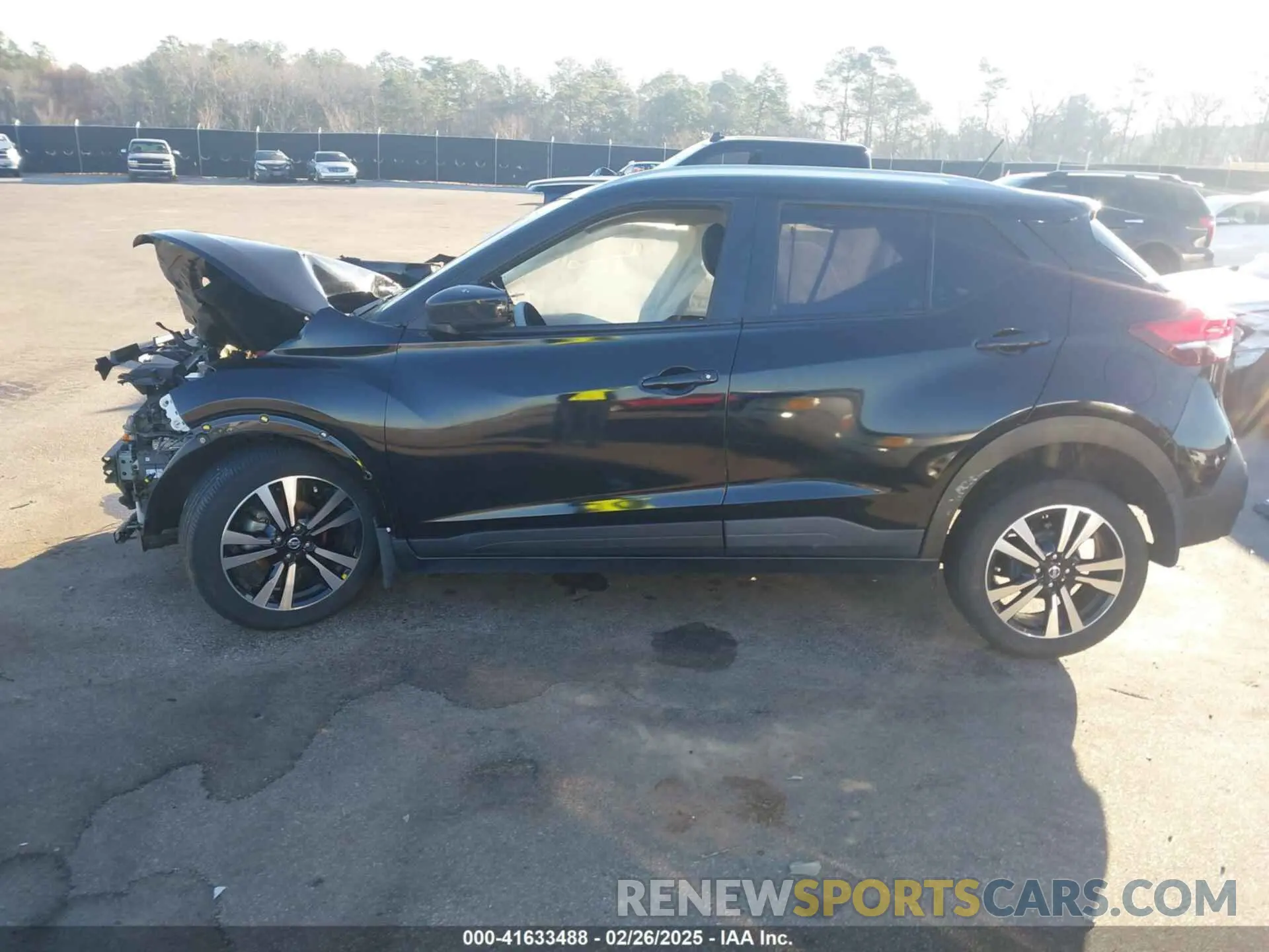 14 Photograph of a damaged car 3N1CP5CVXLL568571 NISSAN KICKS 2020