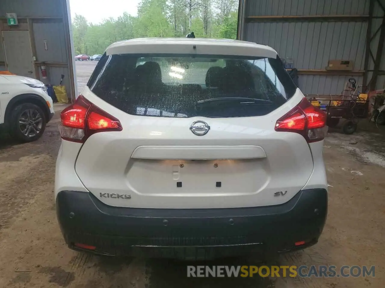 6 Photograph of a damaged car 3N1CP5CVXLL572054 NISSAN KICKS 2020
