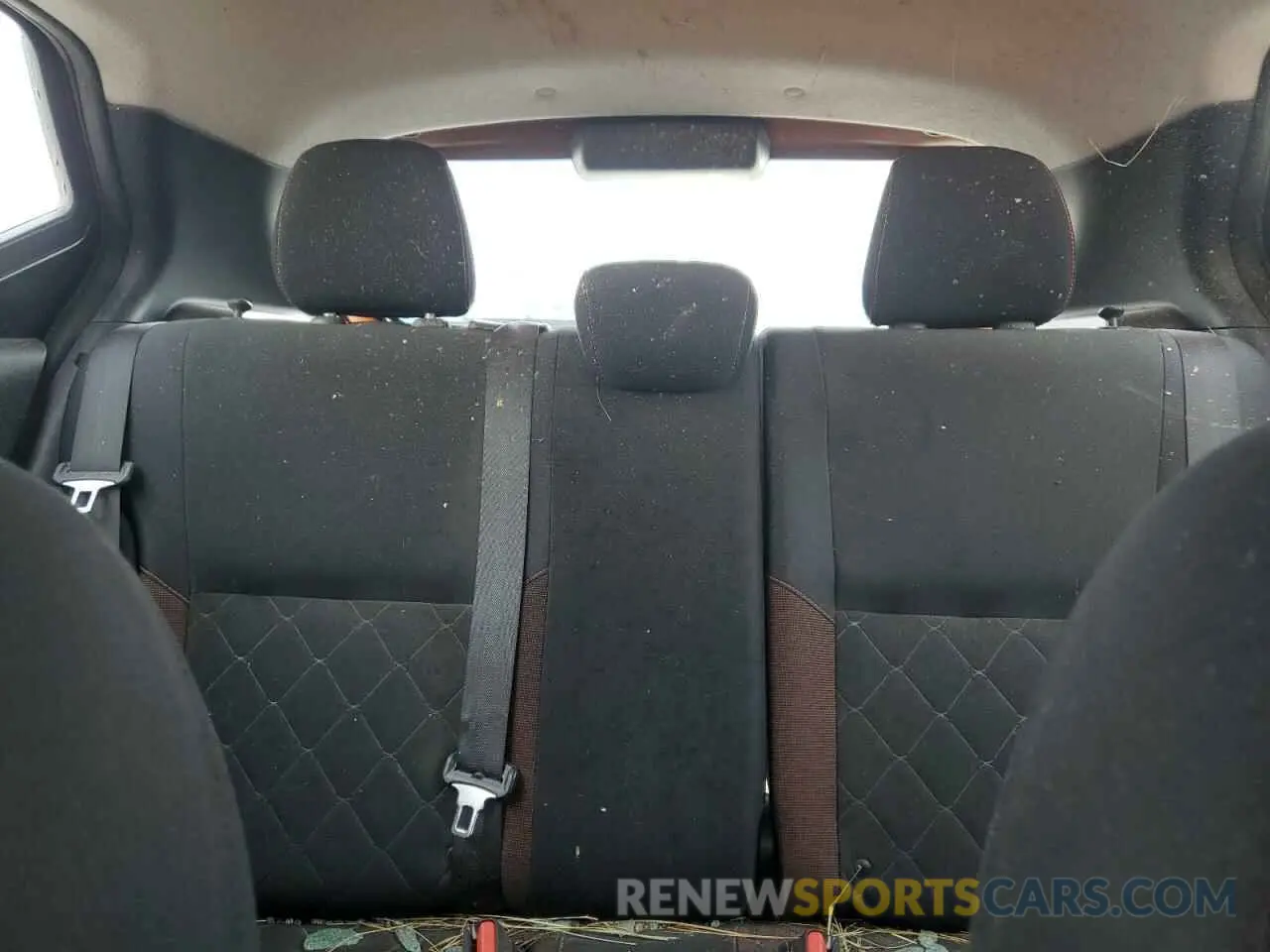 10 Photograph of a damaged car 3N1CP5DV0LL532497 NISSAN KICKS 2020