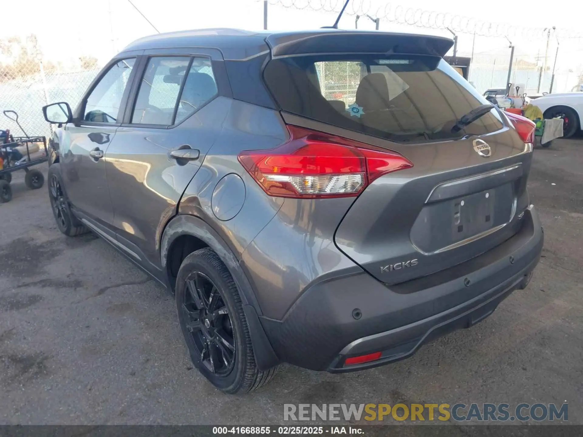 3 Photograph of a damaged car 3N1CP5DV0LL558131 NISSAN KICKS 2020