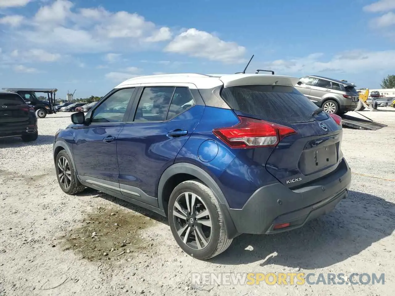 2 Photograph of a damaged car 3N1CP5DV1LL477137 NISSAN KICKS 2020