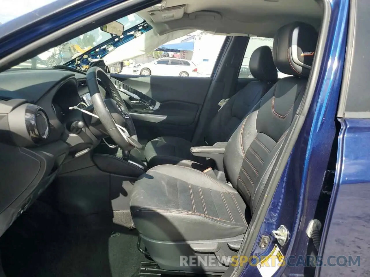 7 Photograph of a damaged car 3N1CP5DV1LL477137 NISSAN KICKS 2020