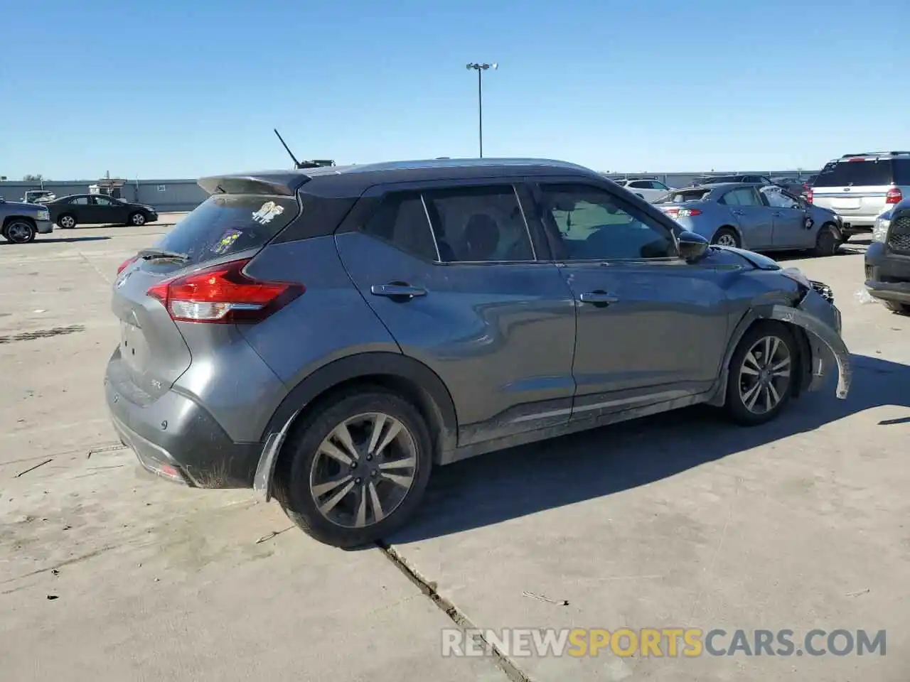 3 Photograph of a damaged car 3N1CP5DV1LL483567 NISSAN KICKS 2020