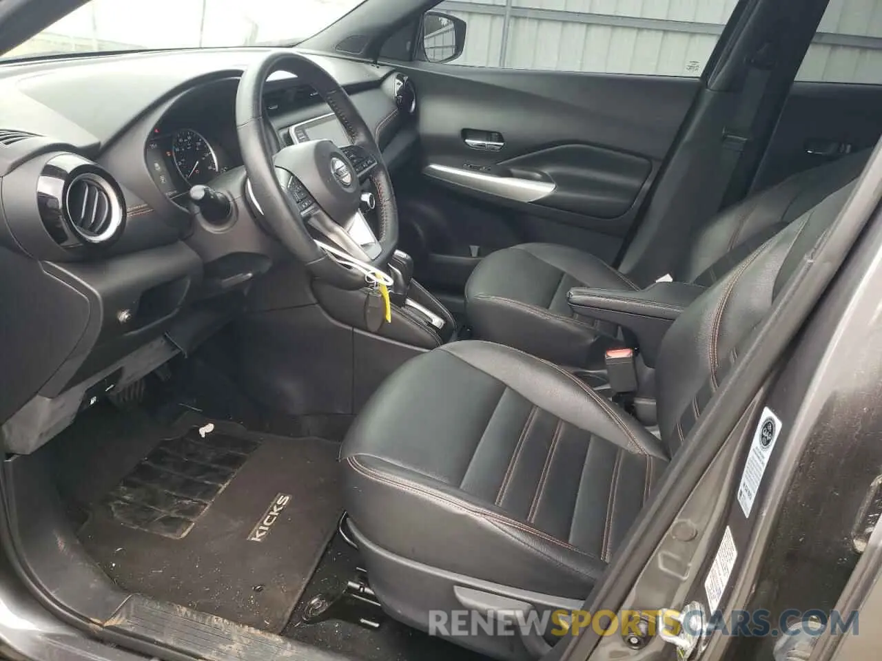 7 Photograph of a damaged car 3N1CP5DV1LL484377 NISSAN KICKS 2020