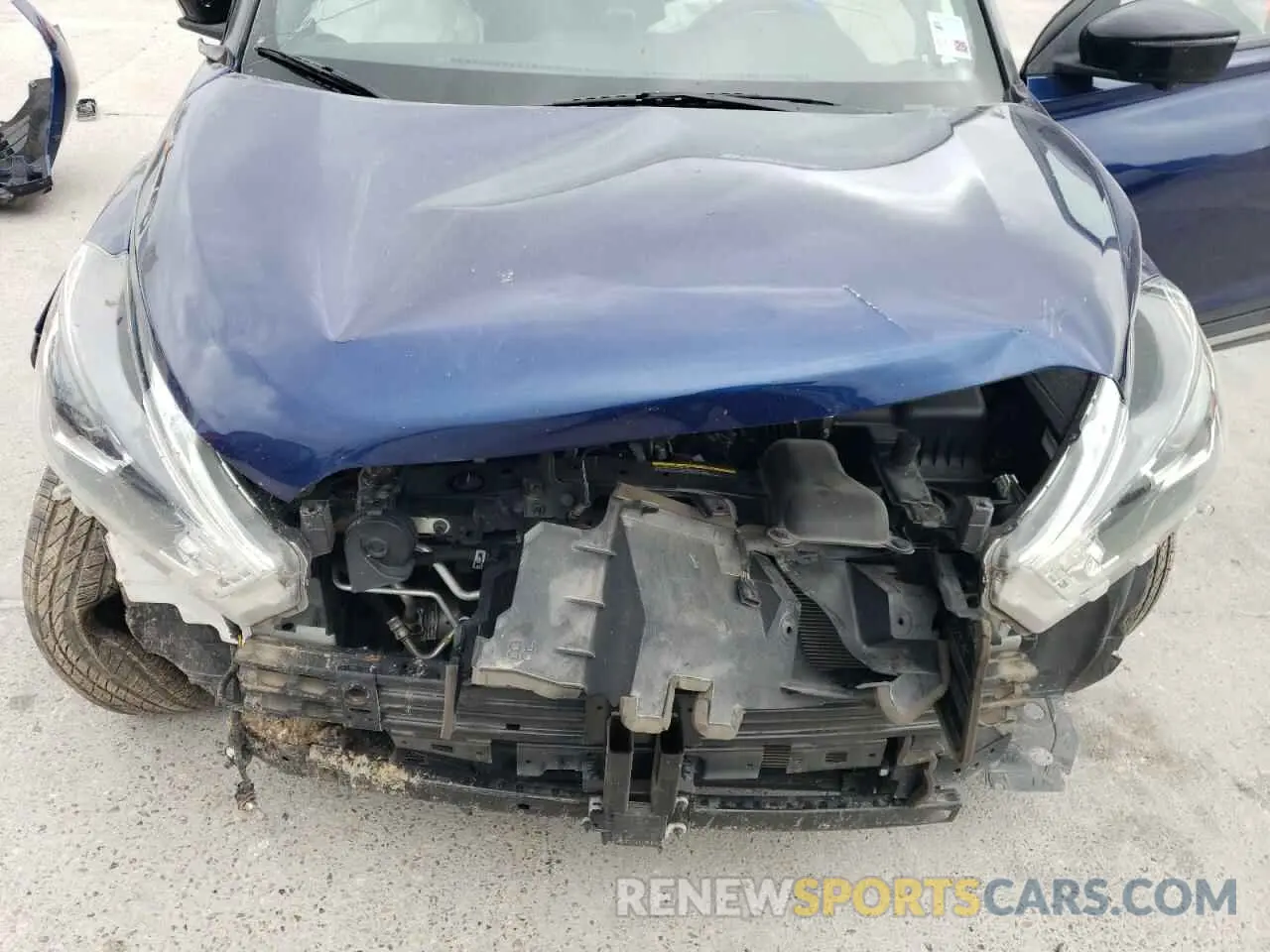 14 Photograph of a damaged car 3N1CP5DV1LL484542 NISSAN KICKS 2020