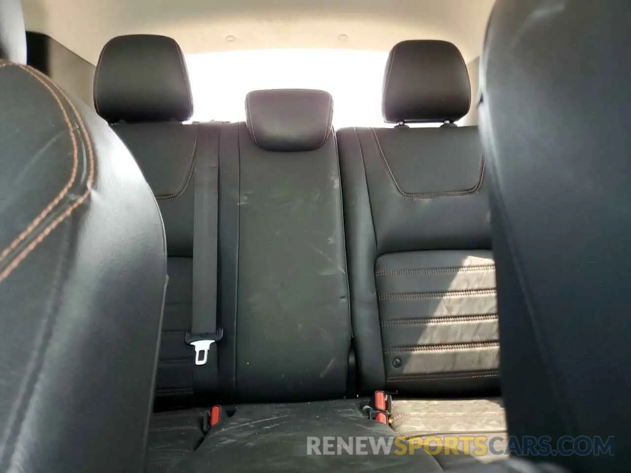 10 Photograph of a damaged car 3N1CP5DV1LL504658 NISSAN KICKS 2020