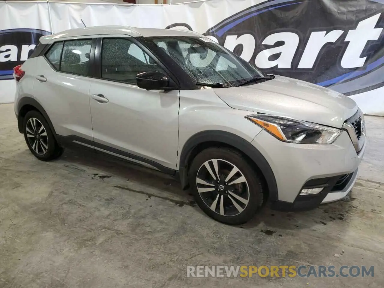 4 Photograph of a damaged car 3N1CP5DV1LL520830 NISSAN KICKS 2020