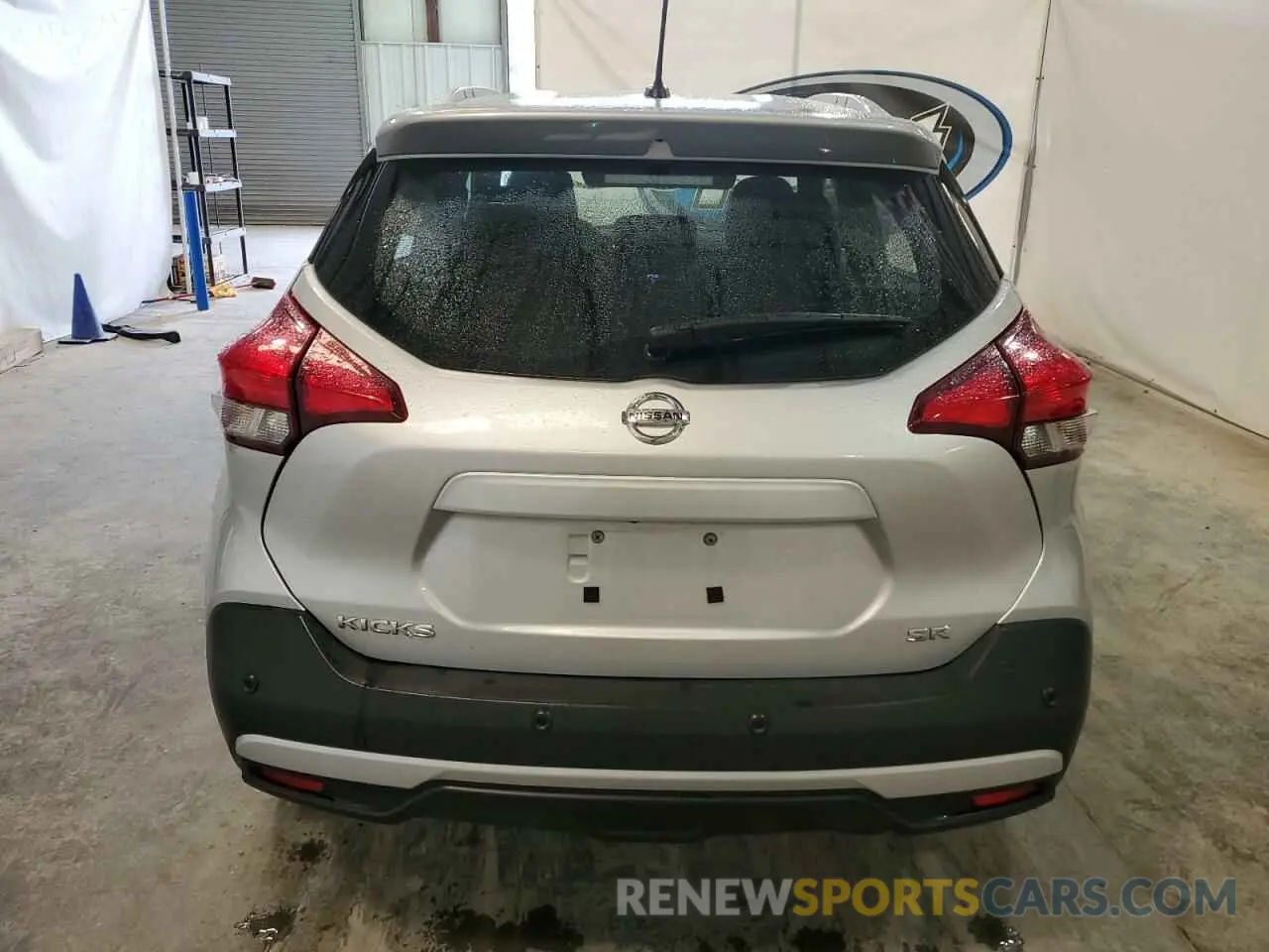 6 Photograph of a damaged car 3N1CP5DV1LL520830 NISSAN KICKS 2020