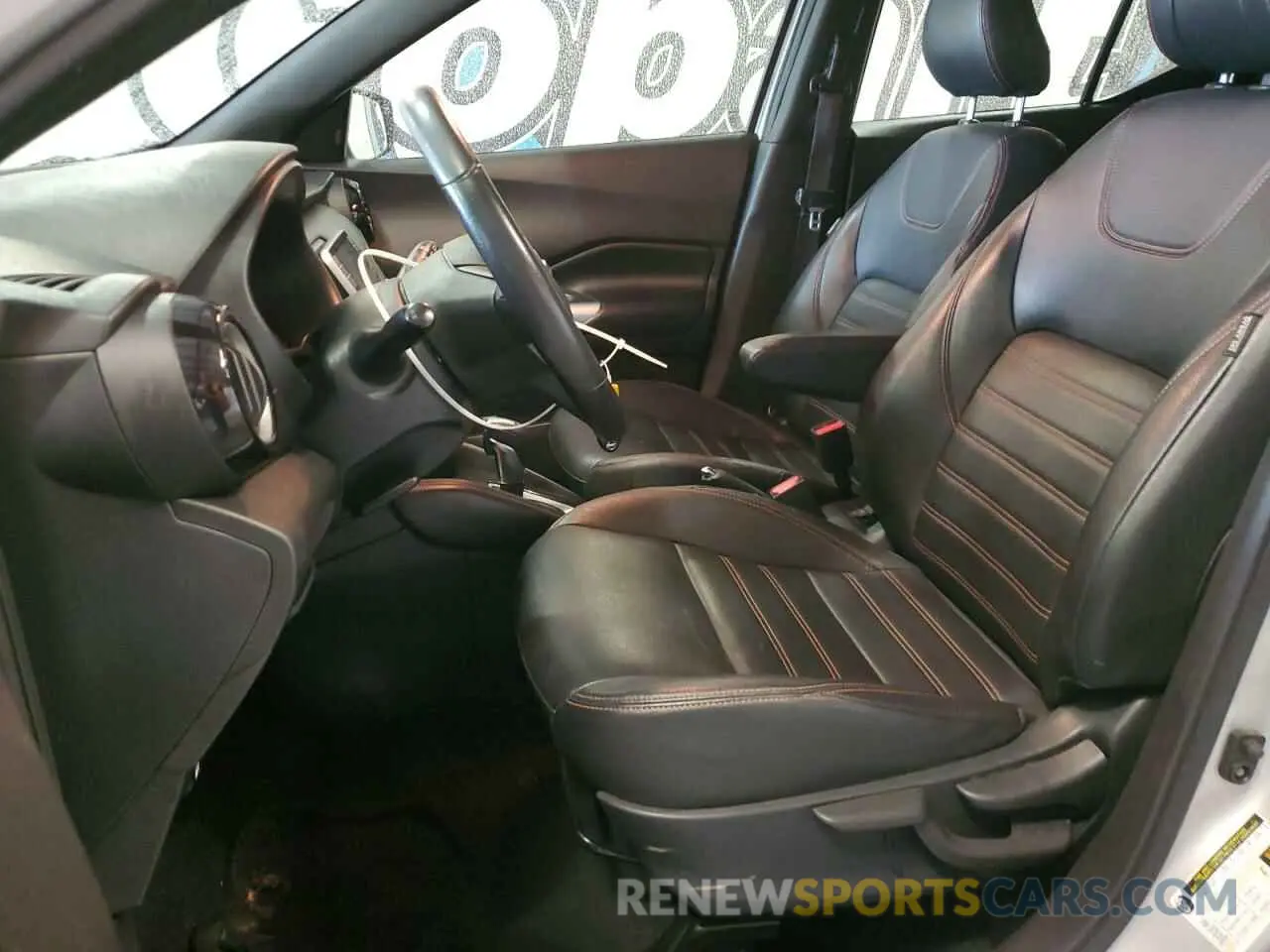 7 Photograph of a damaged car 3N1CP5DV1LL520830 NISSAN KICKS 2020