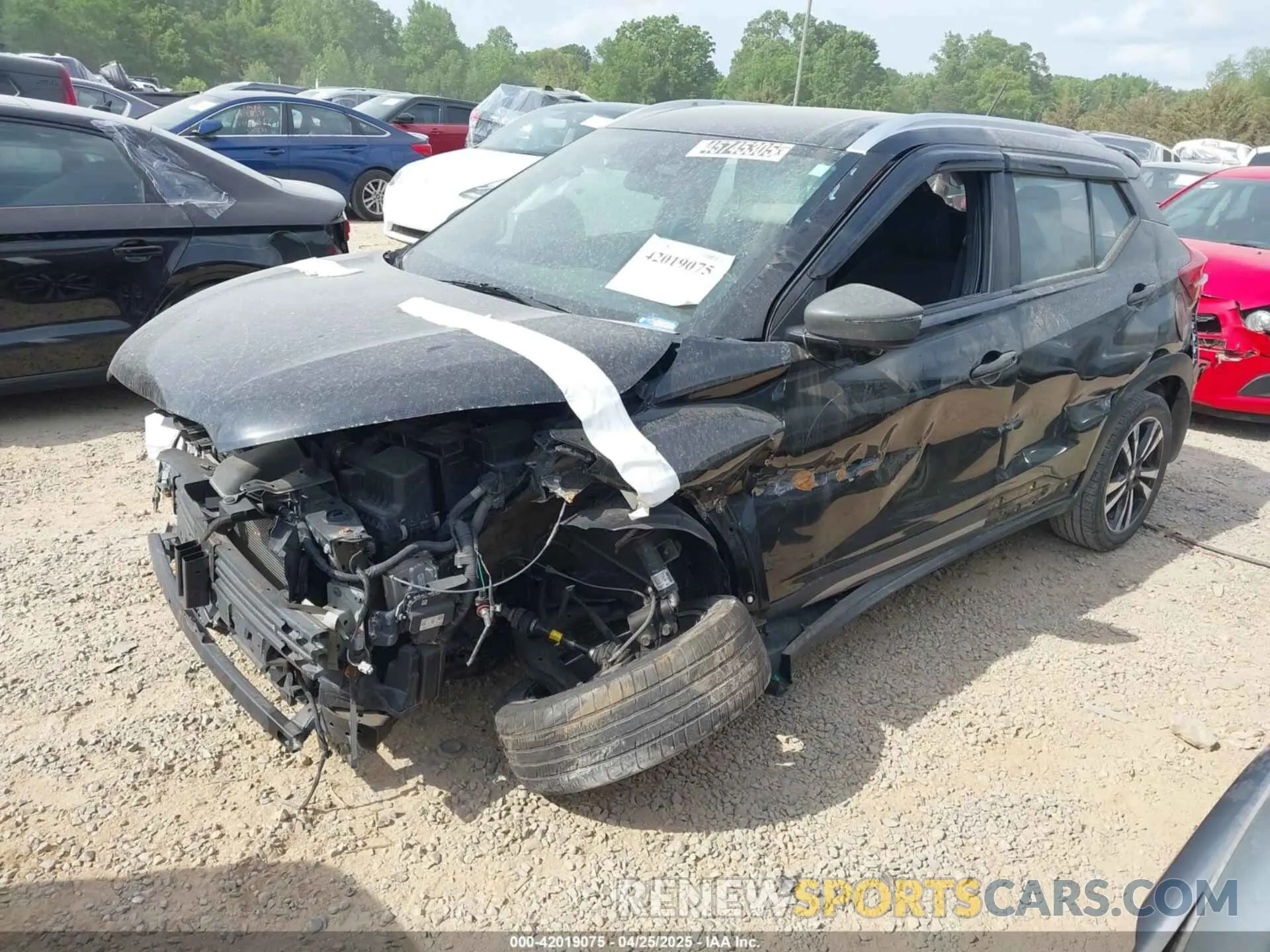 2 Photograph of a damaged car 3N1CP5DV1LL533304 NISSAN KICKS 2020