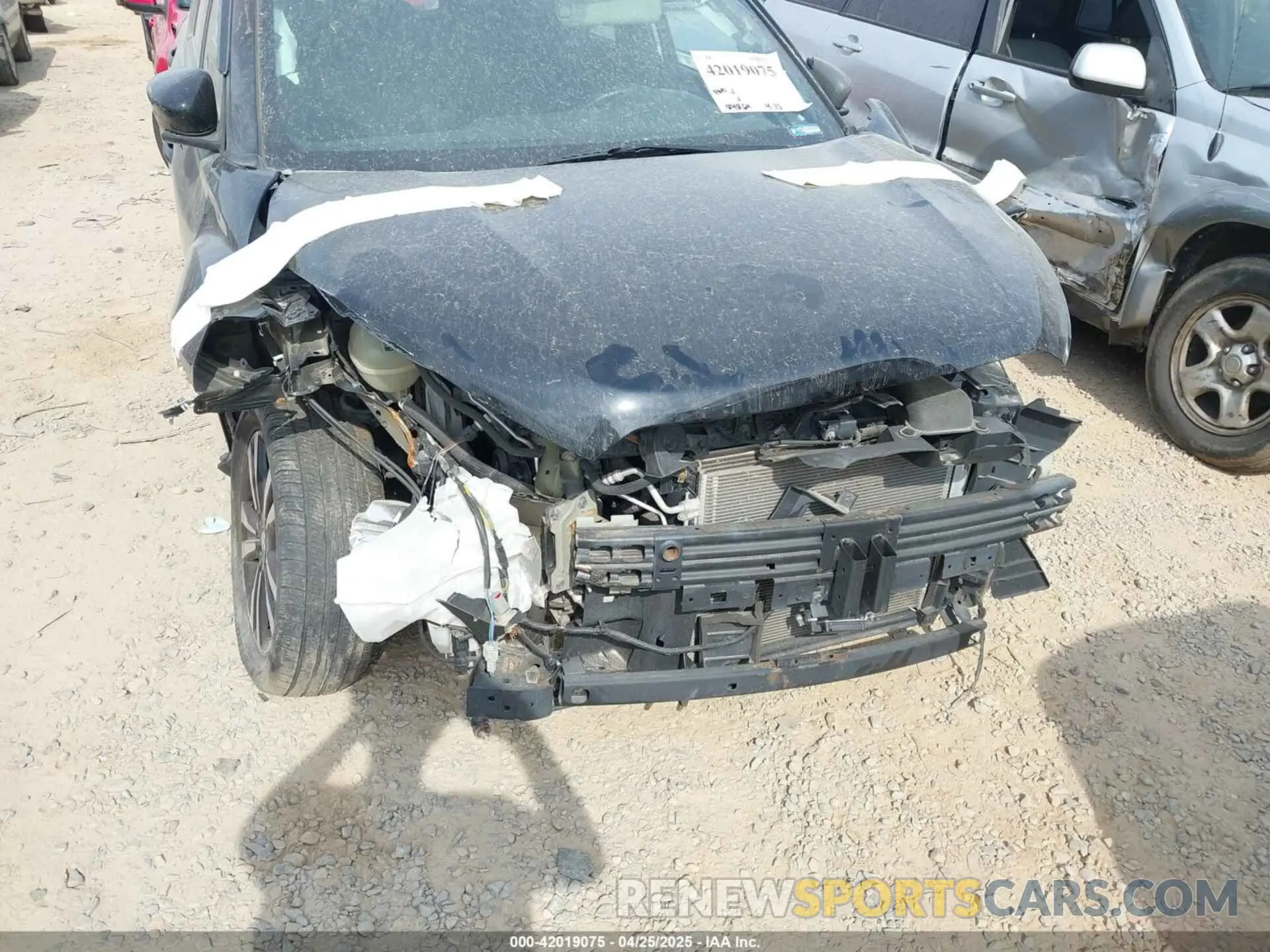 6 Photograph of a damaged car 3N1CP5DV1LL533304 NISSAN KICKS 2020