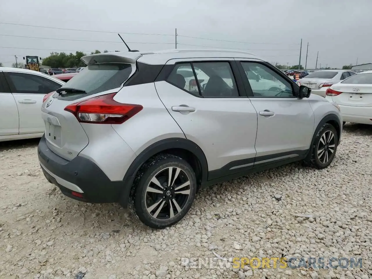3 Photograph of a damaged car 3N1CP5DV1LL536123 NISSAN KICKS 2020