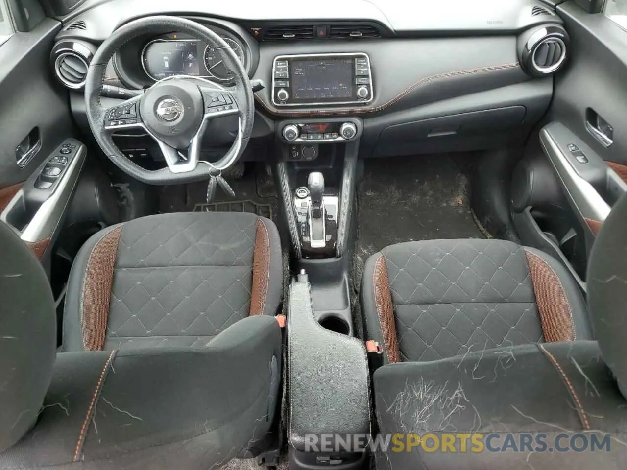 8 Photograph of a damaged car 3N1CP5DV1LL536123 NISSAN KICKS 2020