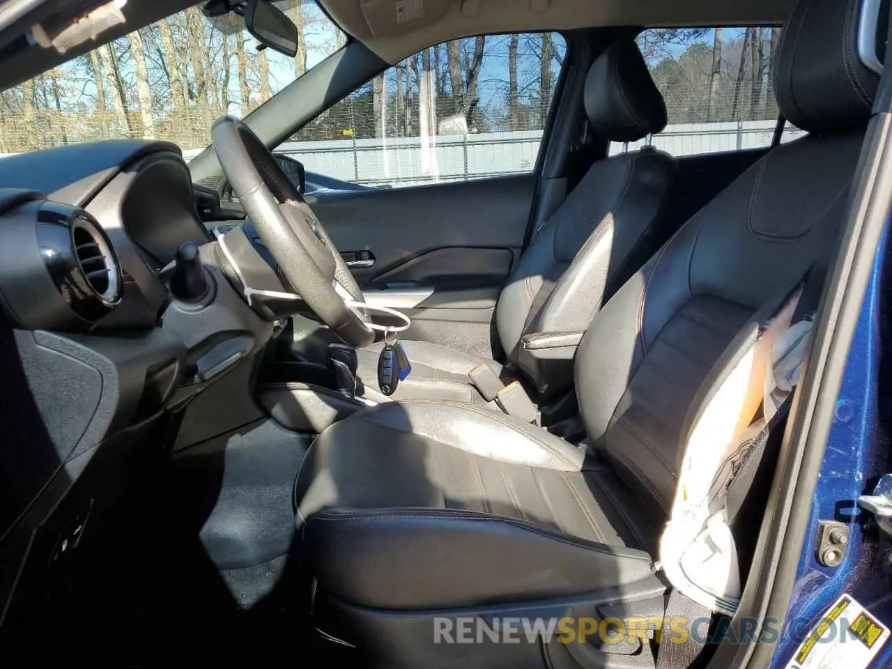 7 Photograph of a damaged car 3N1CP5DV2LL502188 NISSAN KICKS 2020